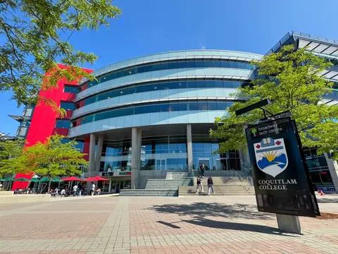 Khuôn viên Coquitlam College